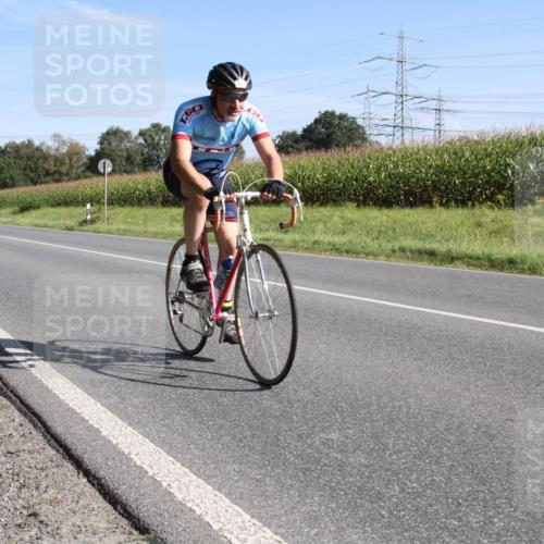 01.09.2024 - 17. Tribühne Triathlon H.Heesch http://msf.ph/oto/6941806 01.09.2024 10:39:19 Radfahren 161 meine-sportfotos.de