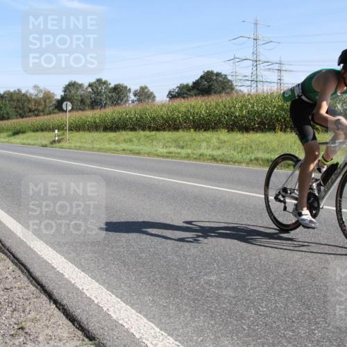 01.09.2024 - 17. Tribühne Triathlon H.Heesch http://msf.ph/oto/6941828 01.09.2024 10:42:34 Radfahren 205, 247 meine-sportfotos.de