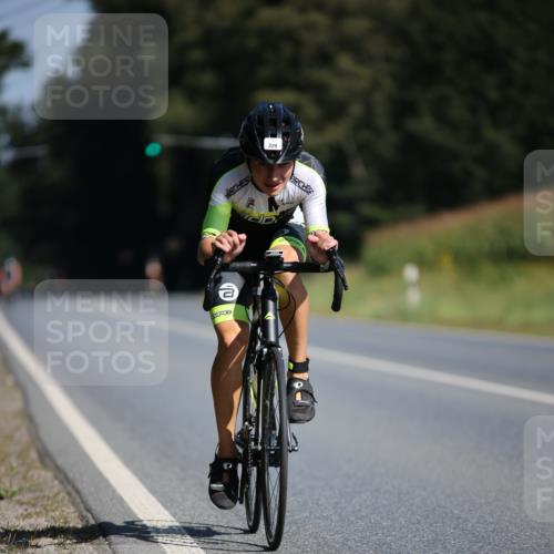 01.09.2024 - 17. Tribühne Triathlon H.Heesch http://msf.ph/oto/6941846 01.09.2024 11:16:31 Radfahren 309, 329, 357, 438 meine-sportfotos.de