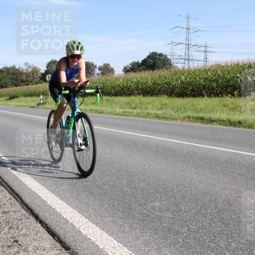 01.09.2024 - 17. Tribühne Triathlon H.Heesch http://msf.ph/oto/6941851 01.09.2024 10:44:04 Radfahren 186, 292, 293, 302 meine-sportfotos.de
