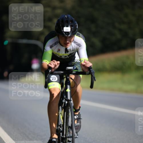 01.09.2024 - 17. Tribühne Triathlon H.Heesch http://msf.ph/oto/6941853 01.09.2024 11:16:32 Radfahren 329, 357, 438 meine-sportfotos.de
