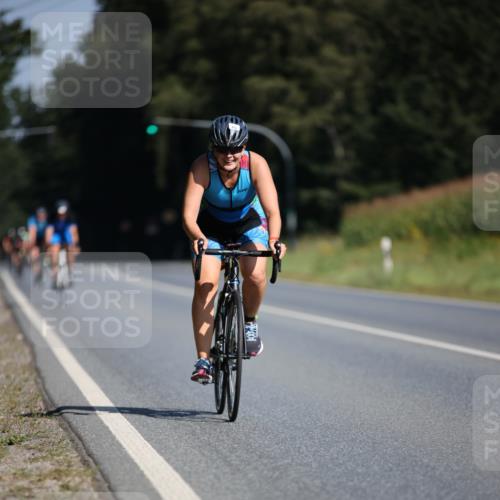 01.09.2024 - 17. Tribühne Triathlon H.Heesch http://msf.ph/oto/6941858 01.09.2024 11:16:44 Radfahren 394, 413, 417 meine-sportfotos.de