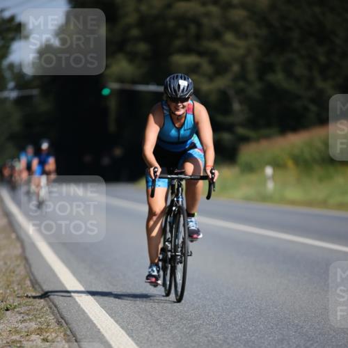 01.09.2024 - 17. Tribühne Triathlon H.Heesch http://msf.ph/oto/6941861 01.09.2024 11:16:44 Radfahren 394, 413, 417 meine-sportfotos.de