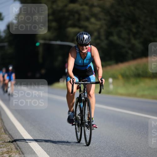 01.09.2024 - 17. Tribühne Triathlon H.Heesch http://msf.ph/oto/6941865 01.09.2024 11:16:44 Radfahren 394, 413, 417 meine-sportfotos.de