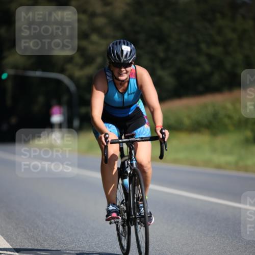 01.09.2024 - 17. Tribühne Triathlon H.Heesch http://msf.ph/oto/6941873 01.09.2024 11:16:44 Radfahren 394, 413, 417 meine-sportfotos.de