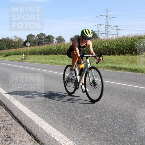 01.09.2024 - 17. Tribühne Triathlon H.Heesch http://msf.ph/oto/6941880 01.09.2024 10:45:51 Radfahren 259, 288 meine-sportfotos.de