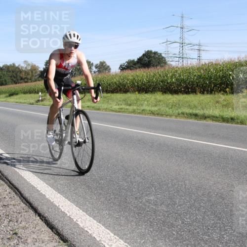 01.09.2024 - 17. Tribühne Triathlon H.Heesch http://msf.ph/oto/6941882 01.09.2024 10:45:56 Radfahren 259, 275, 288 meine-sportfotos.de
