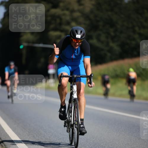 01.09.2024 - 17. Tribühne Triathlon H.Heesch http://msf.ph/oto/6941887 01.09.2024 11:16:48 Radfahren 308, 394, 417 meine-sportfotos.de