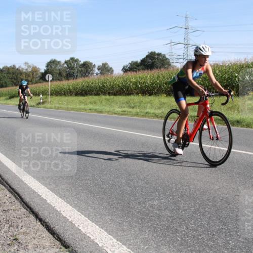 01.09.2024 - 17. Tribühne Triathlon H.Heesch http://msf.ph/oto/6941888 01.09.2024 10:46:08 Radfahren 200, 206, 213, 299 meine-sportfotos.de