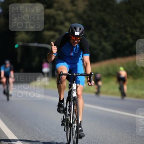 01.09.2024 - 17. Tribühne Triathlon H.Heesch http://msf.ph/oto/6941889 01.09.2024 11:16:48 Radfahren 308, 394, 417 meine-sportfotos.de