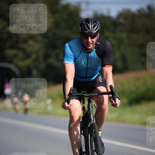 01.09.2024 - 17. Tribühne Triathlon H.Heesch http://msf.ph/oto/6941911 01.09.2024 11:16:53 Radfahren 308, 385, 394, 428, 446 meine-sportfotos.de