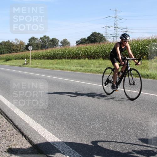 01.09.2024 - 17. Tribühne Triathlon H.Heesch http://msf.ph/oto/6941914 01.09.2024 10:46:55 Radfahren 211, 221, 229, 242, 252, 280 meine-sportfotos.de