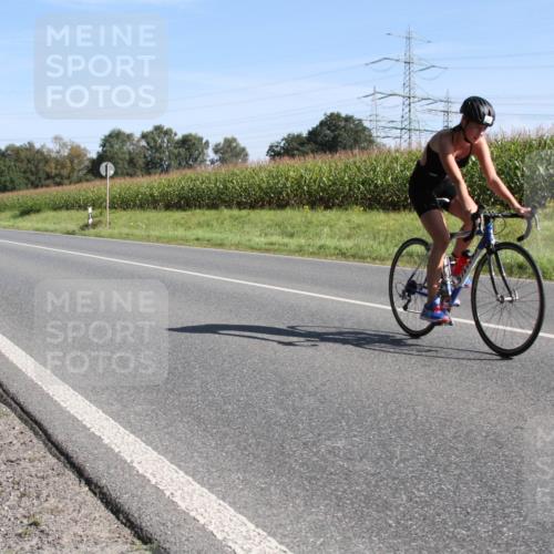 01.09.2024 - 17. Tribühne Triathlon H.Heesch http://msf.ph/oto/6941916 01.09.2024 10:46:59 Radfahren 211, 221, 229, 242 meine-sportfotos.de