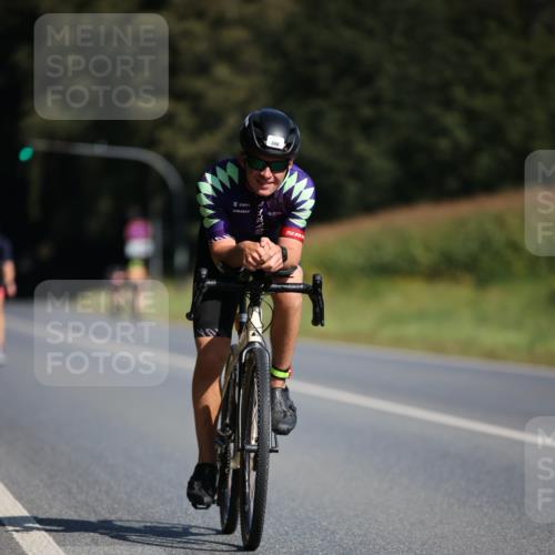 01.09.2024 - 17. Tribühne Triathlon H.Heesch http://msf.ph/oto/6941917 01.09.2024 11:16:55 Radfahren 308, 385, 394, 428, 430, 446 meine-sportfotos.de
