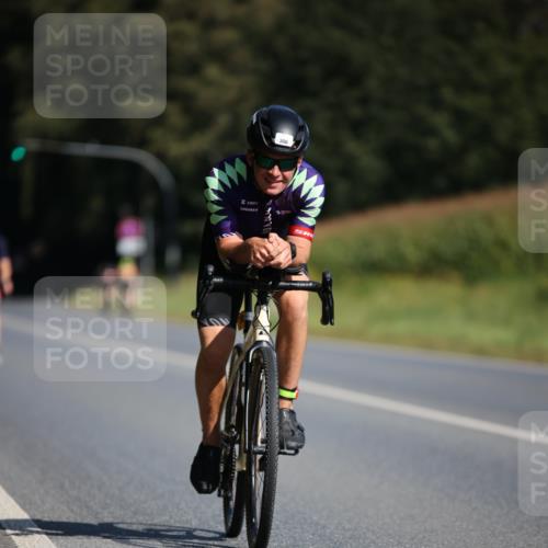 01.09.2024 - 17. Tribühne Triathlon H.Heesch http://msf.ph/oto/6941919 01.09.2024 11:16:55 Radfahren 308, 385, 394, 428, 430, 446 meine-sportfotos.de