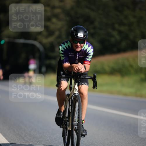 01.09.2024 - 17. Tribühne Triathlon H.Heesch http://msf.ph/oto/6941921 01.09.2024 11:16:55 Radfahren 308, 385, 394, 428, 430, 446 meine-sportfotos.de