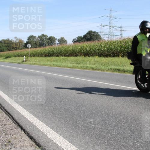 01.09.2024 - 17. Tribühne Triathlon H.Heesch http://msf.ph/oto/6941922 01.09.2024 10:47:17 Radfahren  meine-sportfotos.de