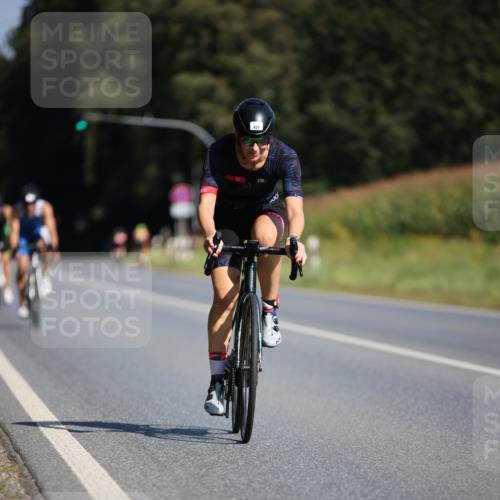 01.09.2024 - 17. Tribühne Triathlon H.Heesch http://msf.ph/oto/6941927 01.09.2024 11:16:58 Radfahren 308, 385, 428, 430, 446 meine-sportfotos.de