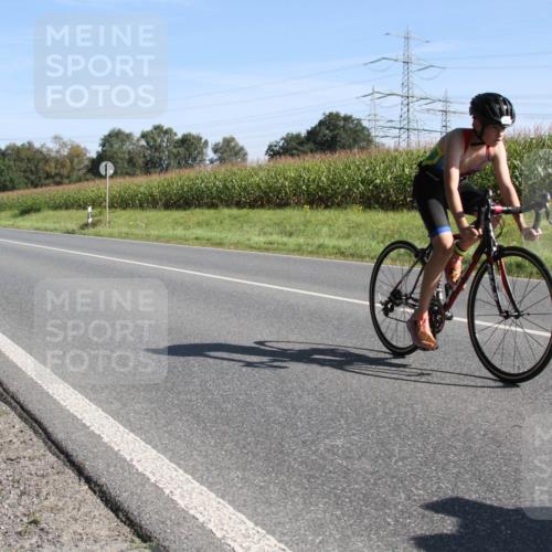 01.09.2024 - 17. Tribühne Triathlon H.Heesch http://msf.ph/oto/6941936 01.09.2024 10:47:52 Radfahren 188, 209, 212, 239, 289 meine-sportfotos.de