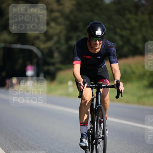01.09.2024 - 17. Tribühne Triathlon H.Heesch http://msf.ph/oto/6941939 01.09.2024 11:16:58 Radfahren 308, 385, 428, 430, 446 meine-sportfotos.de