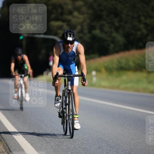 01.09.2024 - 17. Tribühne Triathlon H.Heesch http://msf.ph/oto/6941947 01.09.2024 11:17:00 Radfahren 385, 409, 428, 430, 446 meine-sportfotos.de