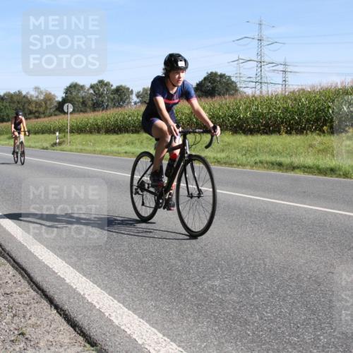 01.09.2024 - 17. Tribühne Triathlon H.Heesch http://msf.ph/oto/6941948 01.09.2024 10:48:11 Radfahren 172, 174, 225, 243, 281 meine-sportfotos.de