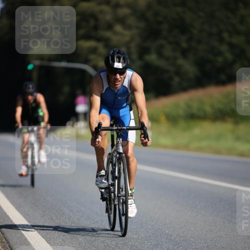 01.09.2024 - 17. Tribühne Triathlon H.Heesch http://msf.ph/oto/6941949 01.09.2024 11:17:00 Radfahren 385, 409, 428, 430, 446 meine-sportfotos.de