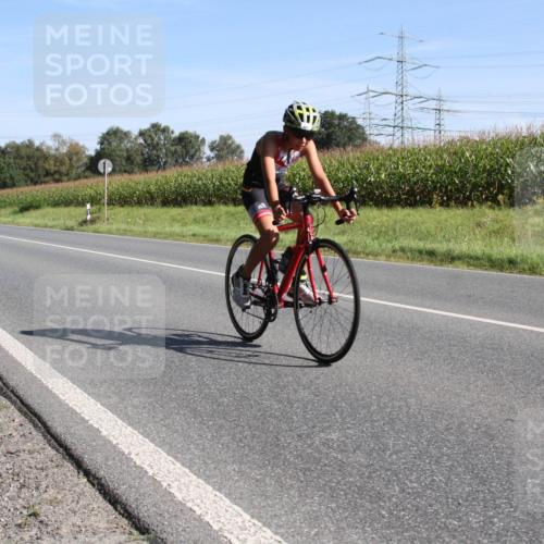 01.09.2024 - 17. Tribühne Triathlon H.Heesch http://msf.ph/oto/6941952 01.09.2024 10:48:14 Radfahren 171, 172, 174, 225, 281 meine-sportfotos.de