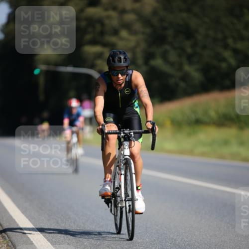 01.09.2024 - 17. Tribühne Triathlon H.Heesch http://msf.ph/oto/6941958 01.09.2024 11:17:02 Radfahren 319, 379, 385, 409, 426, 430, 446 meine-sportfotos.de