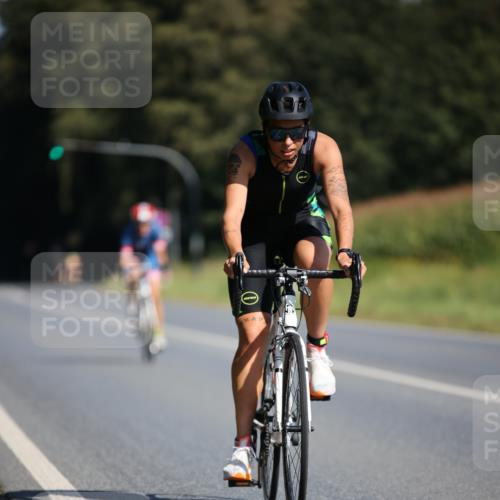 01.09.2024 - 17. Tribühne Triathlon H.Heesch http://msf.ph/oto/6941964 01.09.2024 11:17:02 Radfahren 319, 379, 385, 409, 426, 430, 446 meine-sportfotos.de