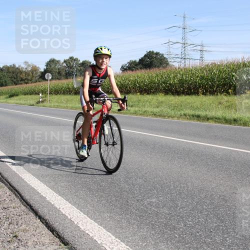 01.09.2024 - 17. Tribühne Triathlon H.Heesch http://msf.ph/oto/6941967 01.09.2024 10:49:20 Radfahren 173, 195, 216 meine-sportfotos.de