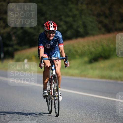 01.09.2024 - 17. Tribühne Triathlon H.Heesch http://msf.ph/oto/6941976 01.09.2024 11:17:04 Radfahren 319, 379, 409, 426, 430, 446 meine-sportfotos.de