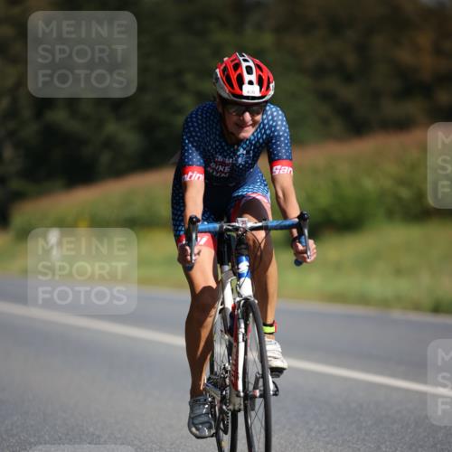 01.09.2024 - 17. Tribühne Triathlon H.Heesch http://msf.ph/oto/6941982 01.09.2024 11:17:05 Radfahren 314, 318, 319, 379, 409, 426, 430, 446 meine-sportfotos.de