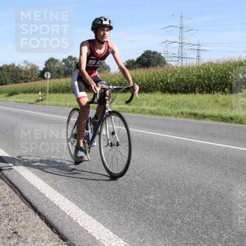 01.09.2024 - 17. Tribühne Triathlon H.Heesch http://msf.ph/oto/6941985 01.09.2024 10:50:38 Radfahren 193, 202, 284 meine-sportfotos.de