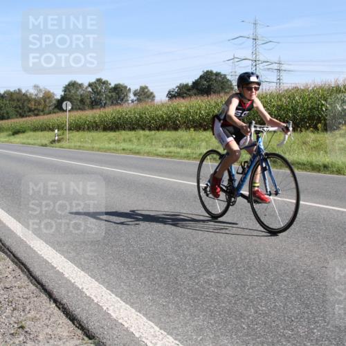 01.09.2024 - 17. Tribühne Triathlon H.Heesch http://msf.ph/oto/6941997 01.09.2024 10:51:56 Radfahren 190, 203 meine-sportfotos.de