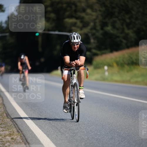 01.09.2024 - 17. Tribühne Triathlon H.Heesch http://msf.ph/oto/6942000 01.09.2024 11:17:10 Radfahren 314, 318, 319, 374, 379, 409, 426 meine-sportfotos.de