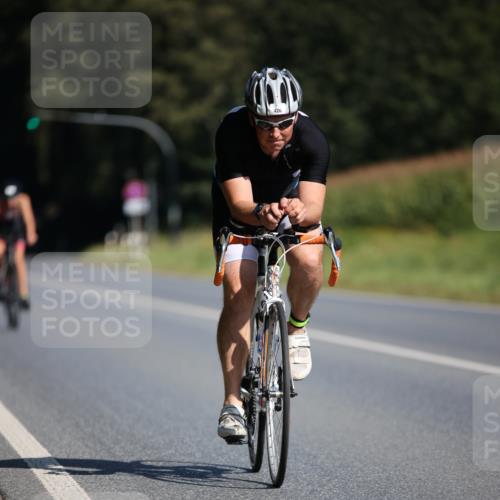 01.09.2024 - 17. Tribühne Triathlon H.Heesch http://msf.ph/oto/6942013 01.09.2024 11:17:11 Radfahren 314, 318, 319, 374, 379, 409, 426 meine-sportfotos.de