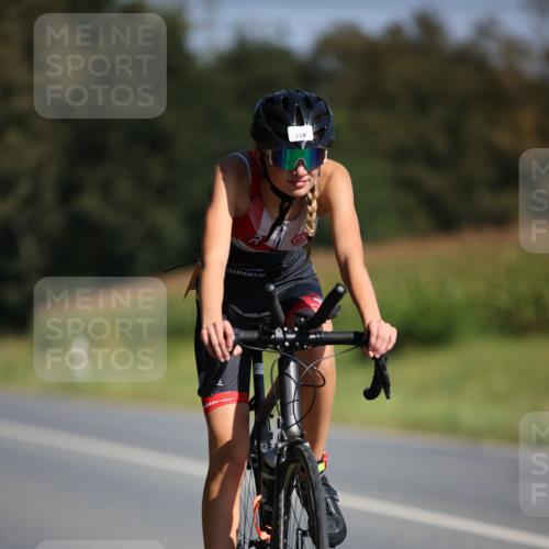 01.09.2024 - 17. Tribühne Triathlon H.Heesch http://msf.ph/oto/6942024 01.09.2024 11:17:15 Radfahren 314, 318, 374, 382 meine-sportfotos.de