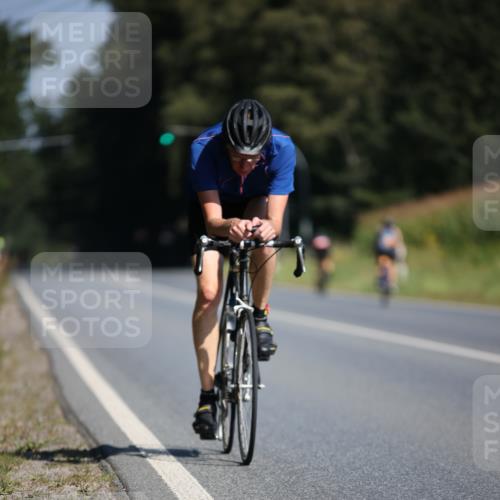 01.09.2024 - 17. Tribühne Triathlon H.Heesch http://msf.ph/oto/6942030 01.09.2024 11:17:21 Radfahren 382 meine-sportfotos.de