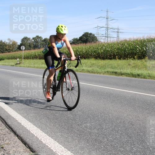 01.09.2024 - 17. Tribühne Triathlon H.Heesch http://msf.ph/oto/6942037 01.09.2024 10:56:27 Radfahren 184 meine-sportfotos.de