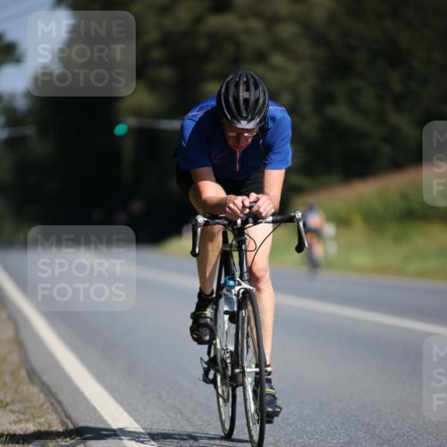 01.09.2024 - 17. Tribühne Triathlon H.Heesch http://msf.ph/oto/6942042 01.09.2024 11:17:21 Radfahren 382 meine-sportfotos.de