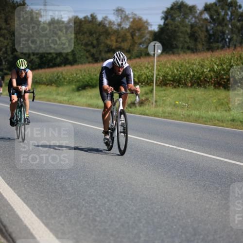 01.09.2024 - 17. Tribühne Triathlon H.Heesch http://msf.ph/oto/6942054 01.09.2024 11:18:04 Radfahren 362, 372, 387, 401 meine-sportfotos.de