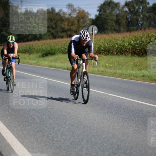 01.09.2024 - 17. Tribühne Triathlon H.Heesch http://msf.ph/oto/6942060 01.09.2024 11:18:04 Radfahren 362, 372, 387, 401 meine-sportfotos.de