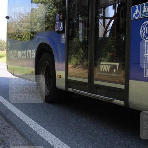 01.09.2024 - 17. Tribühne Triathlon H.Heesch http://msf.ph/oto/6942094 01.09.2024 10:58:34 Radfahren 319, 331 meine-sportfotos.de