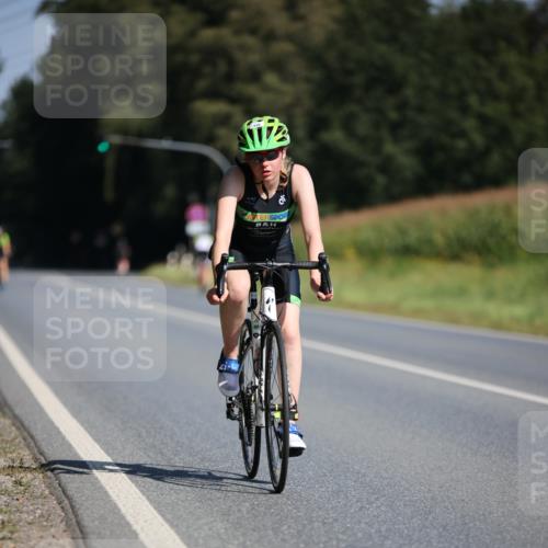 01.09.2024 - 17. Tribühne Triathlon H.Heesch http://msf.ph/oto/6942104 01.09.2024 11:18:22 Radfahren 339, 406, 432 meine-sportfotos.de