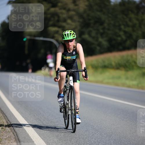 01.09.2024 - 17. Tribühne Triathlon H.Heesch http://msf.ph/oto/6942107 01.09.2024 11:18:22 Radfahren 339, 406, 432 meine-sportfotos.de