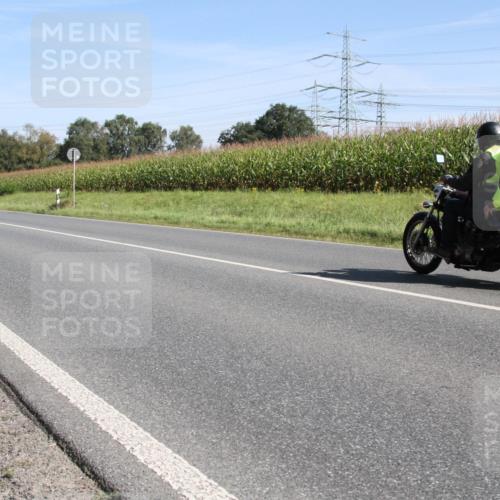 01.09.2024 - 17. Tribühne Triathlon H.Heesch http://msf.ph/oto/6942131 01.09.2024 10:59:52 Radfahren  meine-sportfotos.de