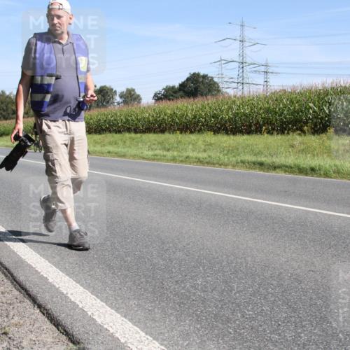 01.09.2024 - 17. Tribühne Triathlon H.Heesch http://msf.ph/oto/6942228 01.09.2024 11:04:28 Radfahren 329, 406 meine-sportfotos.de
