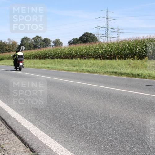 01.09.2024 - 17. Tribühne Triathlon H.Heesch http://msf.ph/oto/6942246 01.09.2024 11:05:04 Radfahren 313, 390 meine-sportfotos.de
