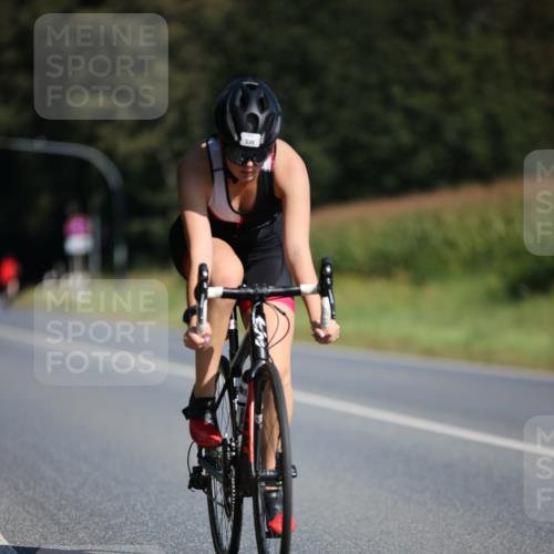 01.09.2024 - 17. Tribühne Triathlon H.Heesch http://msf.ph/oto/6942255 01.09.2024 11:19:05 Radfahren 328, 335 meine-sportfotos.de